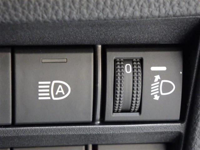 ヴォクシー ハイブリッドＳ－Ｚ　フルセグ　メモリーナビ　ＤＶＤ再生　ミュージックプレイヤー接続可　後席モニター　バックカメラ　衝突被害軽減システム　ＥＴＣ　両側電動スライド　ＬＥＤヘッドランプ　乗車定員７人　３列シート　ワンオーナー（17枚目）