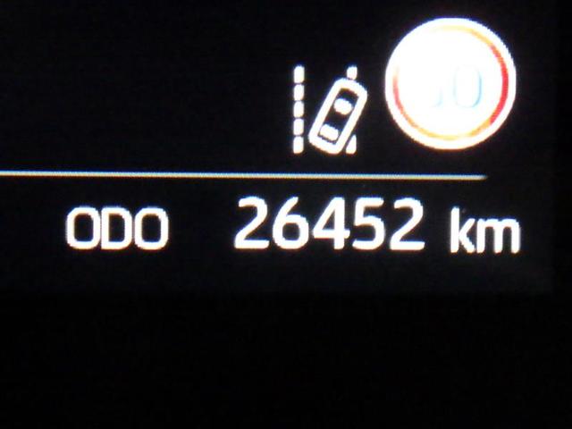 ヤリスクロス Ｇ　４ＷＤ　ミュージックプレイヤー接続可　バックカメラ　衝突被害軽減システム　ＥＴＣ　ドラレコ　ＬＥＤヘッドランプ　ワンオーナー　盗難防止装置　アルミホイール　スマートキー　オートクルーズコントロール（7枚目）