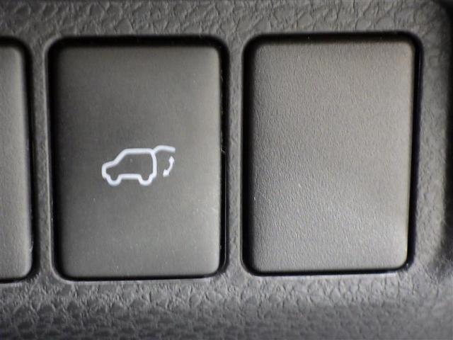 ハリアーハイブリッド プログレス 4WD フルセグ メモリーナビ DVD再生 ミュージックプレイヤー接続可 バックカメラ 衝突被害軽減システム ETC LEDヘッドランプ 盗難防止装置 アルミホイール CD 電動シート スマートキー(18枚目)