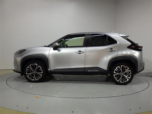 ヤリスクロス Z メモリーナビ ミュージックプレイヤー接続可 バックカメラ 衝突被害軽減システム ETC ドラレコ LEDヘッドランプ ワンオーナー 盗難防止装置 アルミホイール 電動シート スマートキー フル装備(2枚目)