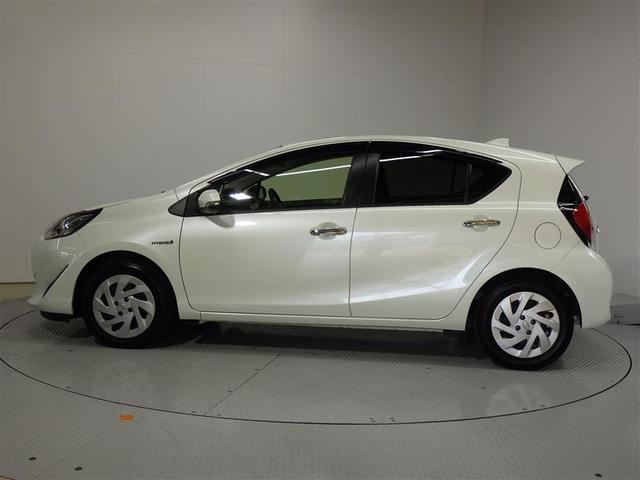 アクア Ｓスタイルブラック　フルセグ　メモリーナビ　ＤＶＤ再生　バックカメラ　衝突被害軽減システム　ＥＴＣ　ワンオーナー　盗難防止装置　ＣＤ　スマートキー　フル装備　エアバッグ　横滑り防止機能　ハイブリッド（2枚目）