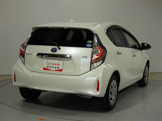 アクア Ｓスタイルブラック　フルセグ　メモリーナビ　ＤＶＤ再生　バックカメラ　衝突被害軽減システム　ＥＴＣ　ワンオーナー　盗難防止装置　ＣＤ　スマートキー　フル装備　エアバッグ　横滑り防止機能　ハイブリッド（3枚目）