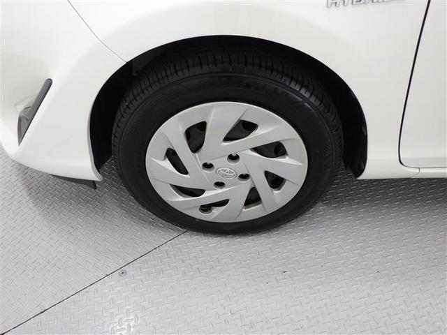 アクア Ｓスタイルブラック　フルセグ　メモリーナビ　ＤＶＤ再生　バックカメラ　衝突被害軽減システム　ＥＴＣ　ワンオーナー　盗難防止装置　ＣＤ　スマートキー　フル装備　エアバッグ　横滑り防止機能　ハイブリッド（26枚目）