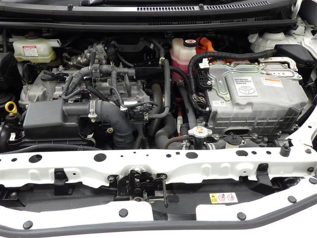 アクア Ｓスタイルブラック　フルセグ　メモリーナビ　ＤＶＤ再生　バックカメラ　衝突被害軽減システム　ＥＴＣ　ワンオーナー　盗難防止装置　ＣＤ　スマートキー　フル装備　エアバッグ　横滑り防止機能　ハイブリッド（27枚目）