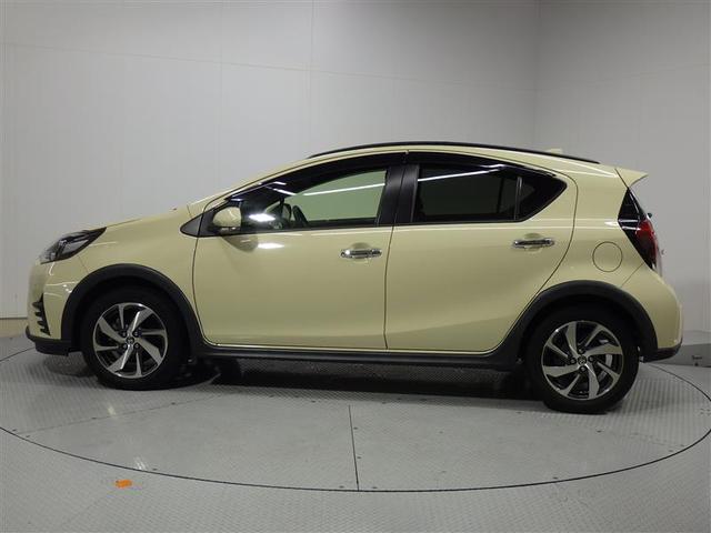 アクア クロスオーバー　グラム　フルセグ　メモリーナビ　ＤＶＤ再生　バックカメラ　衝突被害軽減システム　ＥＴＣ　ドラレコ　ＬＥＤヘッドランプ　ワンオーナー　盗難防止装置　アルミホイール　ＣＤ　スマートキー　フル装備　エアバッグ（2枚目）