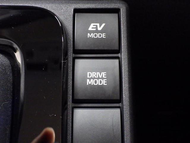 シエンタ ハイブリッドＺ　フルセグ　メモリーナビ　バックカメラ　衝突被害軽減システム　ＥＴＣ　両側電動スライド　ＬＥＤヘッドランプ　ウオークスルー　盗難防止装置　スマートキー　オートクルーズコントロール　フル装備　エアバッグ（14枚目）