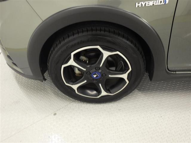 アクア クロスオーバー　グラム　フルセグ　メモリーナビ　ＤＶＤ再生　バックカメラ　衝突被害軽減システム　ＥＴＣ　ＬＥＤヘッドランプ　盗難防止装置　アルミホイール　ＣＤ　スマートキー　フル装備　エアバッグ　横滑り防止機能　ハイブリッド（25枚目）