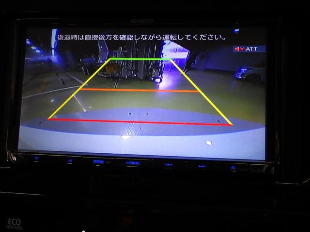 プリウス Ｓ　メモリーナビ　ミュージックプレイヤー接続可　バックカメラ　衝突被害軽減システム　ＥＴＣ　ＬＥＤヘッドランプ　盗難防止装置　アルミホイール　ＣＤ　スマートキー　オートクルーズコントロール　フル装備（9枚目）