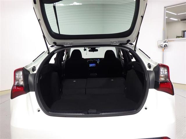 プリウス Ｓ　メモリーナビ　ミュージックプレイヤー接続可　バックカメラ　衝突被害軽減システム　ＥＴＣ　ＬＥＤヘッドランプ　盗難防止装置　アルミホイール　ＣＤ　スマートキー　オートクルーズコントロール　フル装備（24枚目）