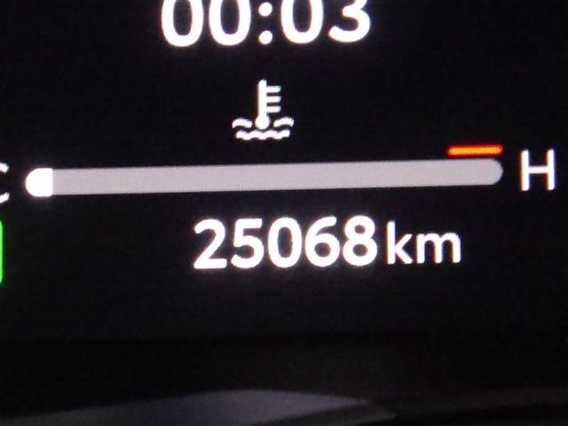 ハリアーハイブリッド Ｚ　フルセグ　メモリーナビ　ミュージックプレイヤー接続可　バックカメラ　衝突被害軽減システム　ＥＴＣ　ドラレコ　ＬＥＤヘッドランプ　ワンオーナー　盗難防止装置　アルミホイール　電動シート　スマートキー（7枚目）