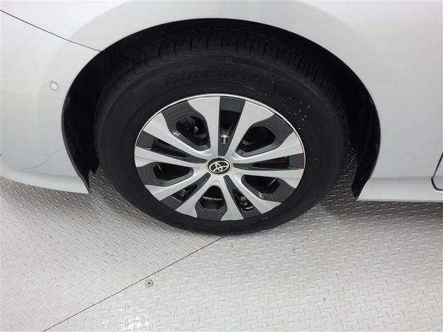 プリウス Ａ　フルセグ　メモリーナビ　ＤＶＤ再生　バックカメラ　衝突被害軽減システム　ＥＴＣ　ＬＥＤヘッドランプ　ワンオーナー　盗難防止装置　アルミホイール　ＣＤ　電動シート　スマートキー　フル装備　エアバッグ（26枚目）