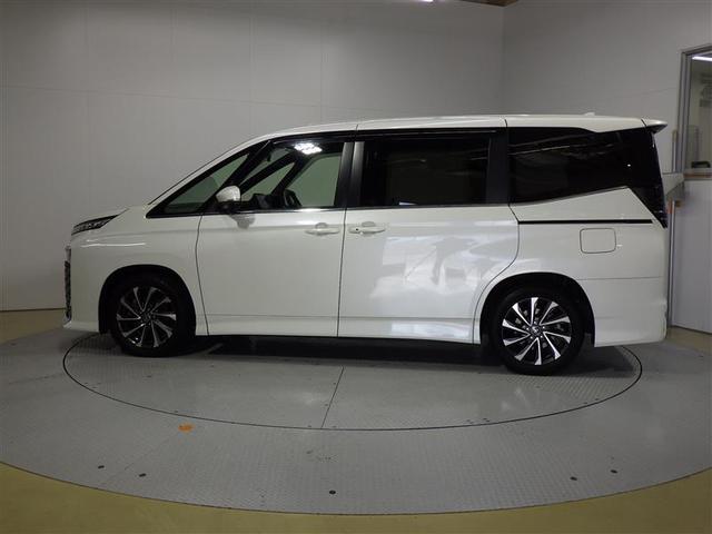 ヴォクシー ハイブリッドS-Z フルセグ メモリーナビ DVD再生 ミュージックプレイヤー接続可 後席モニター バックカメラ 衝突被害軽減システム ETC 両側電動スライド LEDヘッドランプ 乗車定員7人 3列シート ワンオーナー(2枚目)