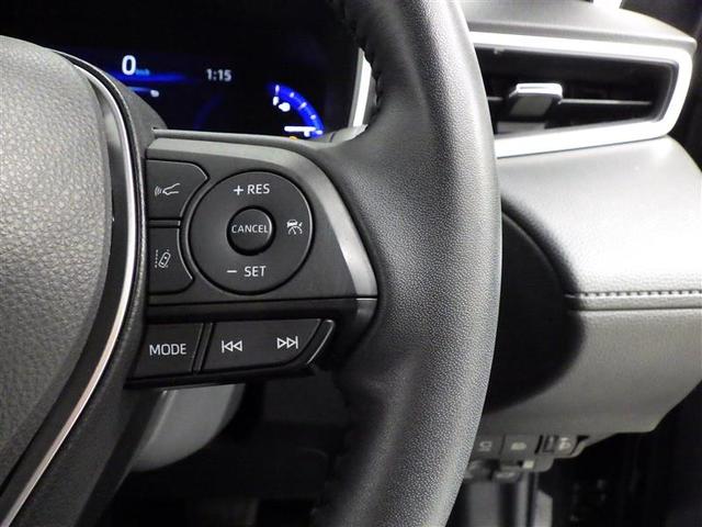 カローラクロス ハイブリッド　Ｚ　ミュージックプレイヤー接続可　バックカメラ　衝突被害軽減システム　ＥＴＣ　ＬＥＤヘッドランプ　ワンオーナー　フルエアロ　盗難防止装置　アルミホイール　電動シート　スマートキー　ハーフレザー　フル装備（18枚目）