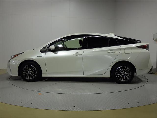 プリウス Sセーフティプラス フルセグ メモリーナビ DVD再生 バックカメラ 衝突被害軽減システム ETC LEDヘッドランプ ワンオーナー 盗難防止装置 アルミホイール CD スマートキー オートクルーズコントロール フル装備(2枚目)