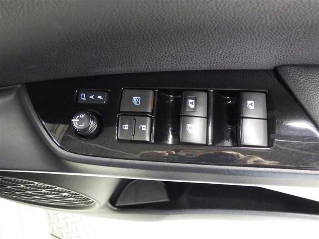 プリウス Sセーフティプラス フルセグ メモリーナビ DVD再生 バックカメラ 衝突被害軽減システム ETC LEDヘッドランプ ワンオーナー 盗難防止装置 アルミホイール CD スマートキー オートクルーズコントロール フル装備(19枚目)