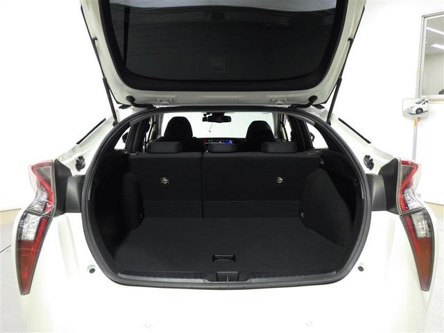 プリウス Sセーフティプラス フルセグ メモリーナビ DVD再生 バックカメラ 衝突被害軽減システム ETC LEDヘッドランプ ワンオーナー 盗難防止装置 アルミホイール CD スマートキー オートクルーズコントロール フル装備(22枚目)