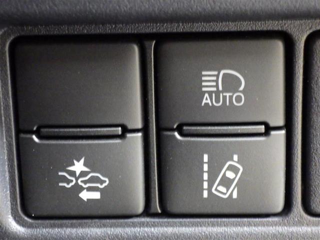 ヴォクシー ハイブリッドＺＳ　煌ＩＩＩ　フルセグ　メモリーナビ　ＤＶＤ再生　後席モニター　バックカメラ　衝突被害軽減システム　ＥＴＣ　両側電動スライド　ＬＥＤヘッドランプ　乗車定員７人　３列シート　ワンオーナー　フルエアロ　盗難防止装置（21枚目）