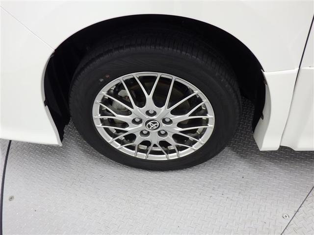 ヴォクシー ハイブリッドＺＳ　煌ＩＩＩ　フルセグ　メモリーナビ　ＤＶＤ再生　後席モニター　バックカメラ　衝突被害軽減システム　ＥＴＣ　両側電動スライド　ＬＥＤヘッドランプ　乗車定員７人　３列シート　ワンオーナー　フルエアロ　盗難防止装置（31枚目）