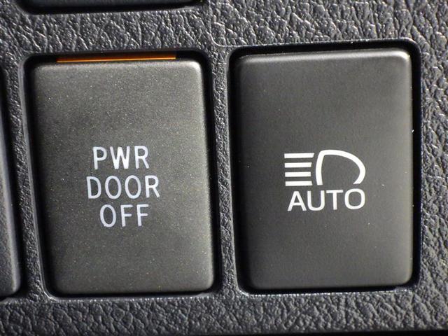 アルファード ２．５Ｓ　フルセグ　メモリーナビ　ＤＶＤ再生　ミュージックプレイヤー接続可　後席モニター　バックカメラ　衝突被害軽減システム　ＥＴＣ　両側電動スライド　ＬＥＤヘッドランプ　乗車定員８人　３列シート　ワンオーナー（20枚目）