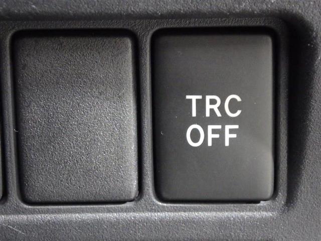 ノア ＳＩ　フルセグ　メモリーナビ　ＤＶＤ再生　後席モニター　バックカメラ　衝突被害軽減システム　ＥＴＣ　両側電動スライド　ＬＥＤヘッドランプ　乗車定員７人　３列シート　ワンオーナー　フルエアロ　盗難防止装置（21枚目）