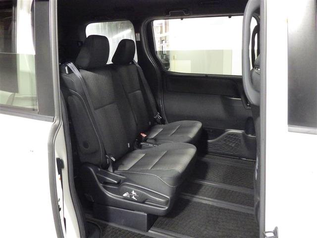 ノア ＳＩ　フルセグ　メモリーナビ　ＤＶＤ再生　後席モニター　バックカメラ　衝突被害軽減システム　ＥＴＣ　両側電動スライド　ＬＥＤヘッドランプ　乗車定員７人　３列シート　ワンオーナー　フルエアロ　盗難防止装置（28枚目）