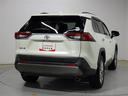 ＲＡＶ４ Ｇ　Ｚパッケージ　４ＷＤ　フルセグ　メモリーナビ　ＤＶＤ再生　バックカメラ　衝突被害軽減システム　ＬＥＤヘッドランプ　ワンオーナー　盗難防止装置　アルミホイール　ＣＤ　電動シート　スマートキー　展示・試乗車　フル装備（3枚目）