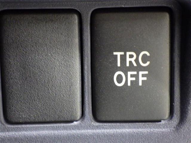 ノア ハイブリッドＸ　ワンセグ　メモリーナビ　バックカメラ　ＥＴＣ　電動スライドドア　ＬＥＤヘッドランプ　乗車定員７人　３列シート　ワンオーナー　盗難防止装置　アルミホイール　ＣＤ　スマートキー　フル装備　エアバッグ（18枚目）