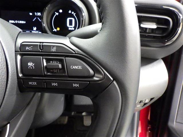 ヤリス ハイブリッドＺ　フルセグ　メモリーナビ　ミュージックプレイヤー接続可　バックカメラ　衝突被害軽減システム　ＬＥＤヘッドランプ　ワンオーナー　盗難防止装置　スマートキー　オートクルーズコントロール　フル装備　エアバッグ（18枚目）