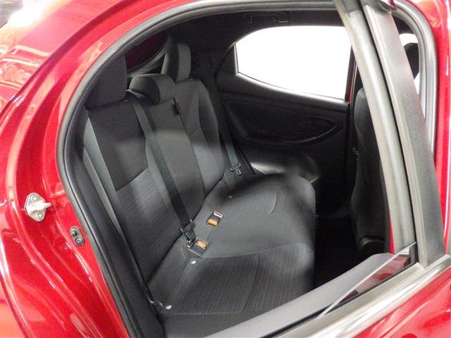 ヤリス ハイブリッドＺ　フルセグ　メモリーナビ　ミュージックプレイヤー接続可　バックカメラ　衝突被害軽減システム　ＬＥＤヘッドランプ　ワンオーナー　盗難防止装置　スマートキー　オートクルーズコントロール　フル装備　エアバッグ（23枚目）