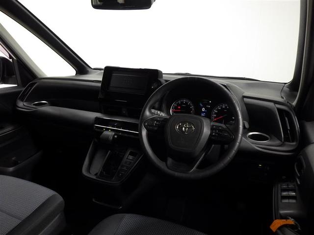 ノア Ｘ　衝突被害軽減システム　両側電動スライド　ＬＥＤヘッドランプ　ウオークスルー　乗車定員８人　３列シート　ワンオーナー　盗難防止装置　スマートキー　オートクルーズコントロール　フル装備　エアバッグ（4枚目）