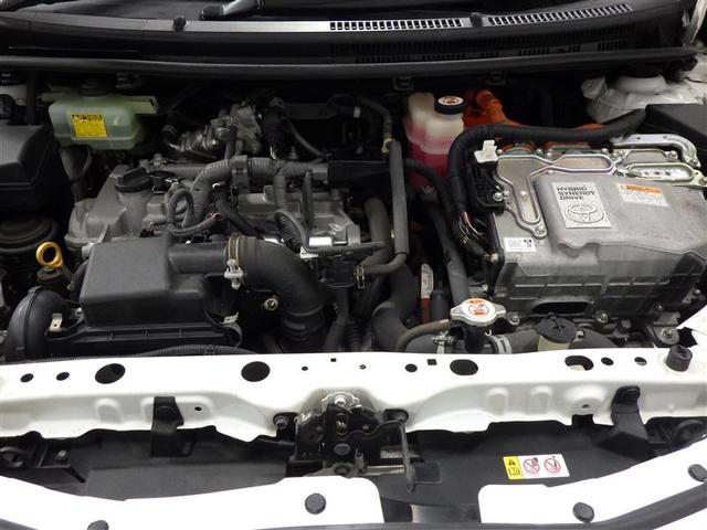 アクア クロスオーバー　フルセグ　メモリーナビ　ＤＶＤ再生　バックカメラ　衝突被害軽減システム　ＥＴＣ　ドラレコ　ＬＥＤヘッドランプ　盗難防止装置　アルミホイール　ＣＤ　スマートキー　フル装備　エアバッグ　横滑り防止機能（26枚目）