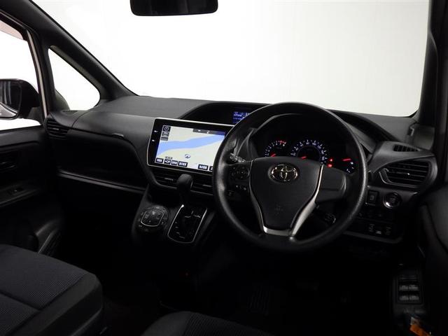 ノア Ｘ　４ＷＤ　フルセグ　メモリーナビ　ＤＶＤ再生　後席モニター　バックカメラ　衝突被害軽減システム　ＥＴＣ　両側電動スライド　ＬＥＤヘッドランプ　ウオークスルー　乗車定員７人　３列シート　ワンオーナー　ＣＤ（5枚目）