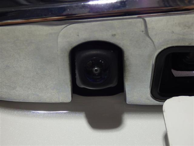 ノア Ｘ　フルセグ　メモリーナビ　ＤＶＤ再生　バックカメラ　衝突被害軽減システム　ＥＴＣ　電動スライドドア　ＬＥＤヘッドランプ　ウオークスルー　乗車定員８人　３列シート　アイドリングストップ　ＣＤ　フル装備（4枚目）