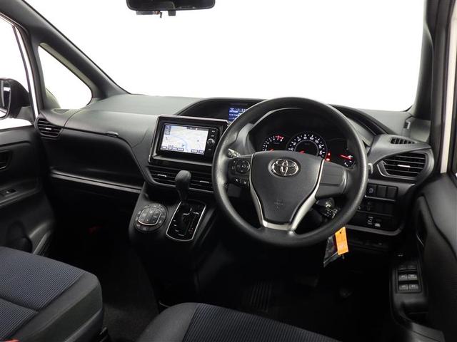 ノア Ｘ　フルセグ　メモリーナビ　ＤＶＤ再生　バックカメラ　衝突被害軽減システム　ＥＴＣ　電動スライドドア　ＬＥＤヘッドランプ　ウオークスルー　乗車定員８人　３列シート　アイドリングストップ　ＣＤ　フル装備（5枚目）