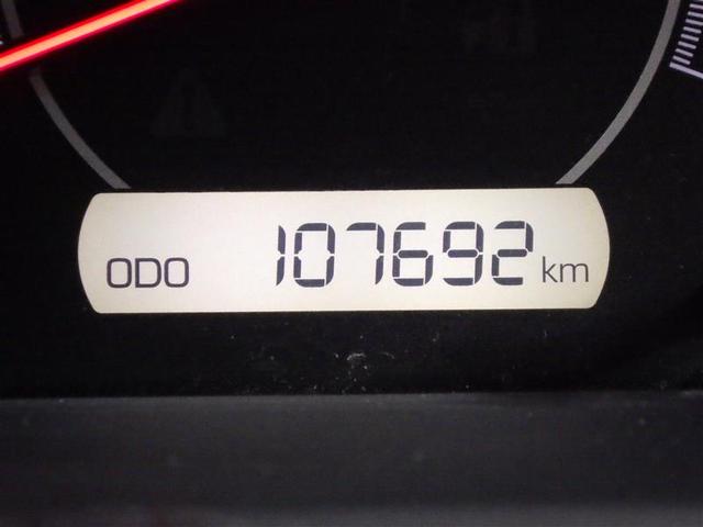 ノア Ｘ　フルセグ　メモリーナビ　ＤＶＤ再生　バックカメラ　衝突被害軽減システム　ＥＴＣ　電動スライドドア　ＬＥＤヘッドランプ　ウオークスルー　乗車定員８人　３列シート　アイドリングストップ　ＣＤ　フル装備（7枚目）