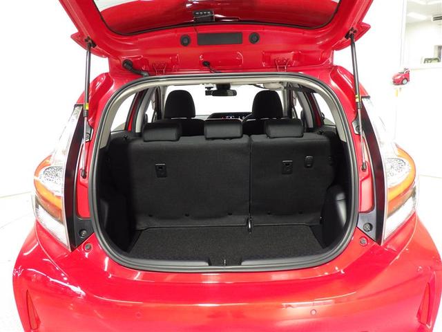 アクア Ｓ　ワンセグ　メモリーナビ　バックカメラ　衝突被害軽減システム　盗難防止装置　ＣＤ　スマートキー　フル装備　エアバッグ　横滑り防止機能　ハイブリッド（23枚目）