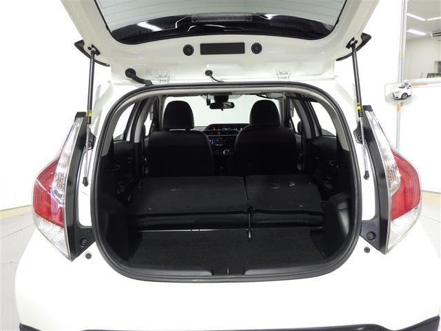 アクア Ｘ－アーバン　ソリッド　フルセグ　メモリーナビ　ＤＶＤ再生　バックカメラ　衝突被害軽減システム　ＥＴＣ　ドラレコ　ＬＥＤヘッドランプ　盗難防止装置　アルミホイール　ＣＤ　スマートキー　フル装備　エアバッグ　横滑り防止機能（24枚目）