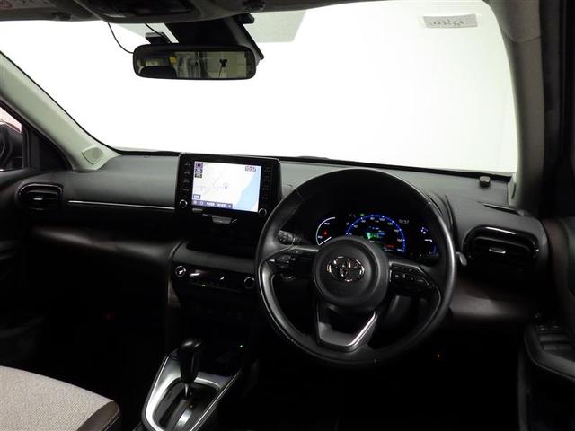 ヤリスクロス ハイブリッドZ フルセグ メモリーナビ DVD再生 ミュージックプレイヤー接続可 バックカメラ 衝突被害軽減システム ETC LEDヘッドランプ 盗難防止装置 アルミホイール CD 電動シート スマートキー フル装備(5枚目)