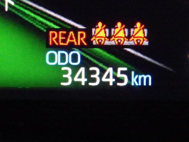 ヤリスクロス ハイブリッドZ フルセグ メモリーナビ DVD再生 ミュージックプレイヤー接続可 バックカメラ 衝突被害軽減システム ETC LEDヘッドランプ 盗難防止装置 アルミホイール CD 電動シート スマートキー フル装備(7枚目)