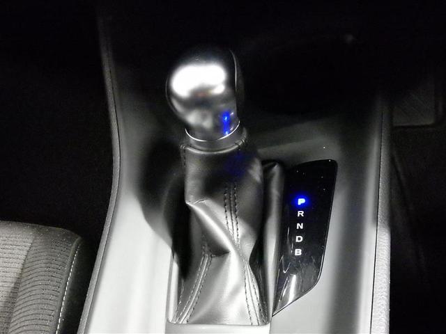 Ｃ－ＨＲ Ｓ　ＬＥＤパッケージ　フルセグ　メモリーナビ　ＤＶＤ再生　バックカメラ　衝突被害軽減システム　ＥＴＣ　ＬＥＤヘッドランプ　盗難防止装置　アルミホイール　ＣＤ　スマートキー　オートクルーズコントロール　フル装備　エアバッグ（13枚目）