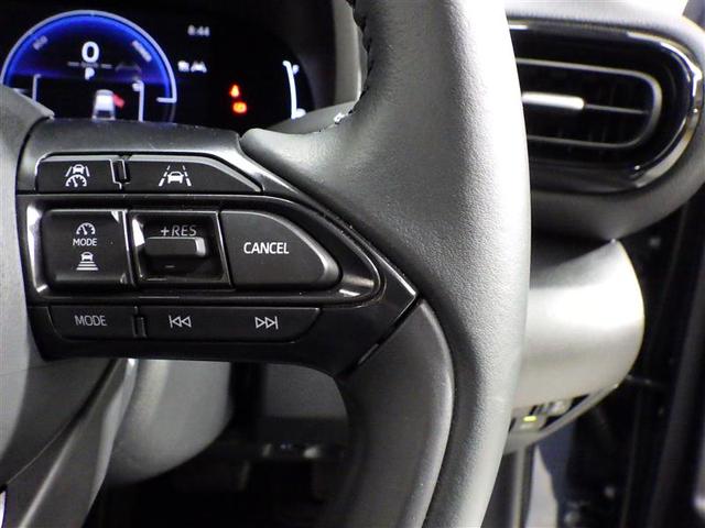 ヤリス ハイブリッドＺ　フルセグ　メモリーナビ　ミュージックプレイヤー接続可　バックカメラ　衝突被害軽減システム　ＥＴＣ　ＬＥＤヘッドランプ　ワンオーナー　盗難防止装置　スマートキー　オートクルーズコントロール　フル装備（18枚目）