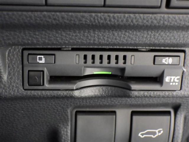 カローラクロス ハイブリッド　Ｚ　フルセグ　ミュージックプレイヤー接続可　バックカメラ　衝突被害軽減システム　ＥＴＣ　ＬＥＤヘッドランプ　ワンオーナー　盗難防止装置　アルミホイール　電動シート　スマートキー　オートクルーズコントロール（20枚目）