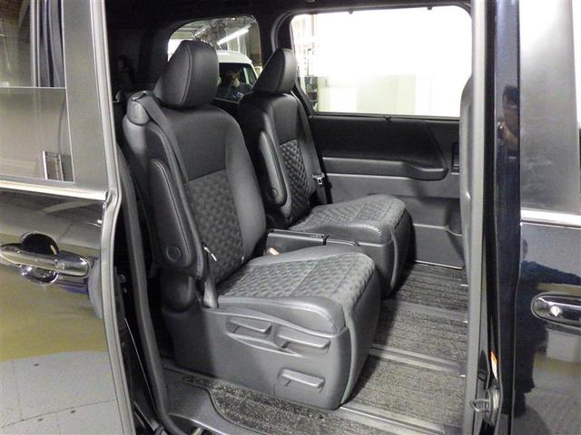 ヴォクシー Ｓ－Ｚ　フルセグ　メモリーナビ　ＤＶＤ再生　ミュージックプレイヤー接続可　後席モニター　バックカメラ　衝突被害軽減システム　ＥＴＣ　両側電動スライド　ＬＥＤヘッドランプ　乗車定員７人　３列シート　盗難防止装置（25枚目）