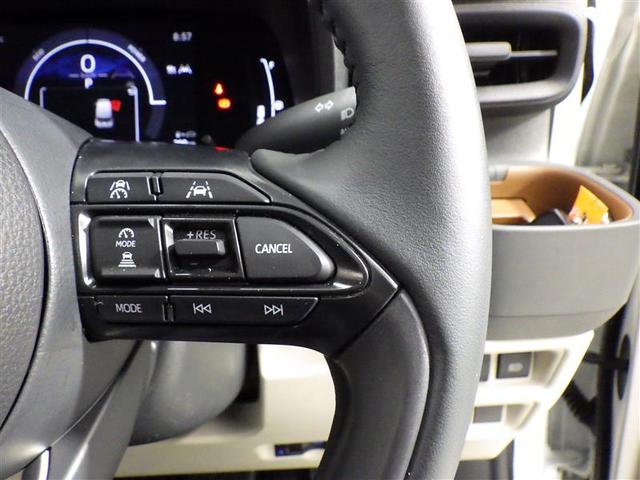 シエンタ ハイブリッドＺ　フルセグ　メモリーナビ　ミュージックプレイヤー接続可　後席モニター　バックカメラ　衝突被害軽減システム　ＥＴＣ　ドラレコ　両側電動スライド　ＬＥＤヘッドランプ　ウオークスルー　ワンオーナー　フル装備（18枚目）