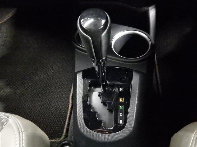 アクア クロスオーバー グラム ワンセグ メモリーナビ バックカメラ 衝突被害軽減システム ETC LEDヘッドランプ アルミホイール CD スマートキー ハーフレザー フル装備 エアバッグ 横滑り防止機能 ハイブリッド(13枚目)