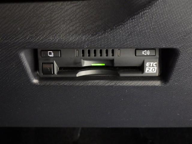 アクア クロスオーバー グラム ワンセグ メモリーナビ バックカメラ 衝突被害軽減システム ETC LEDヘッドランプ アルミホイール CD スマートキー ハーフレザー フル装備 エアバッグ 横滑り防止機能 ハイブリッド(19枚目)