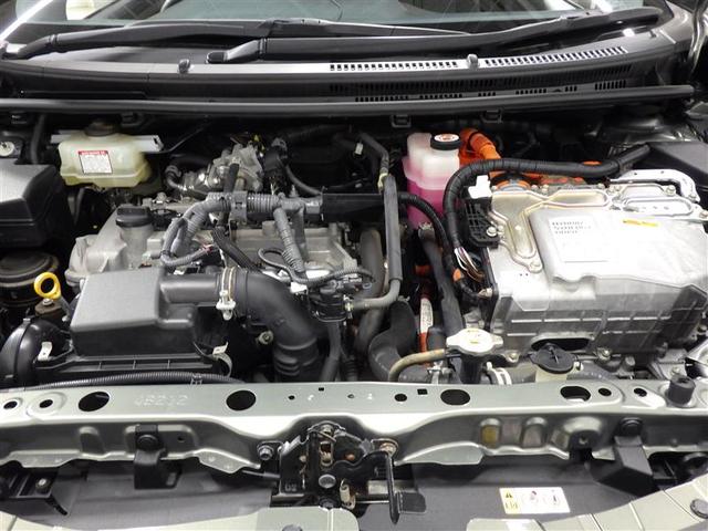 アクア クロスオーバー グラム ワンセグ メモリーナビ バックカメラ 衝突被害軽減システム ETC LEDヘッドランプ アルミホイール CD スマートキー ハーフレザー フル装備 エアバッグ 横滑り防止機能 ハイブリッド(26枚目)