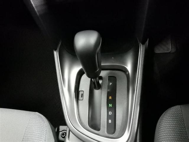 ヤリスクロス ハイブリッドＧ　フルセグ　ミュージックプレイヤー接続可　バックカメラ　衝突被害軽減システム　ＥＴＣ　ＬＥＤヘッドランプ　ワンオーナー　盗難防止装置　アルミホイール　スマートキー　オートクルーズコントロール　フル装備（12枚目）