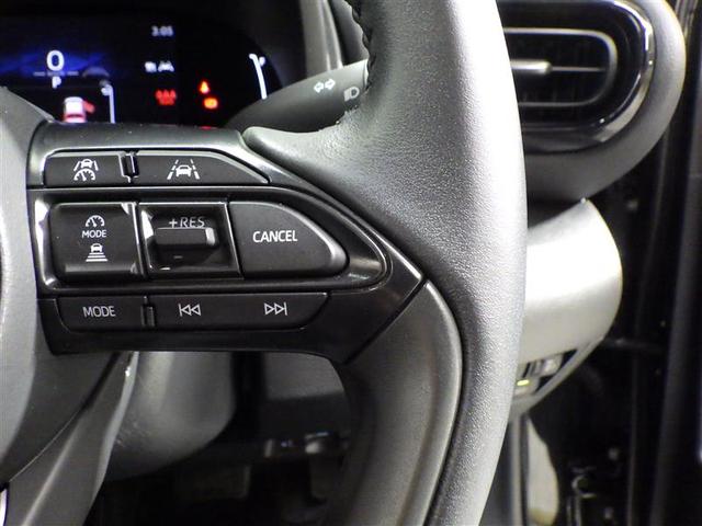 ヤリスクロス ハイブリッドＧ　フルセグ　ミュージックプレイヤー接続可　バックカメラ　衝突被害軽減システム　ＥＴＣ　ＬＥＤヘッドランプ　ワンオーナー　盗難防止装置　アルミホイール　スマートキー　オートクルーズコントロール　フル装備（16枚目）