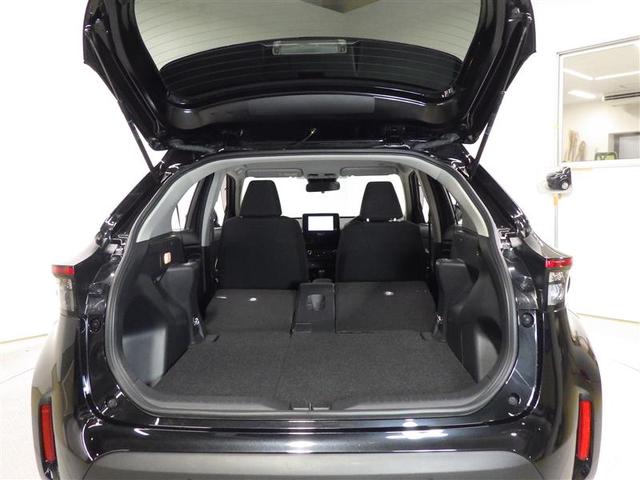 ヤリスクロス ハイブリッドＧ　フルセグ　ミュージックプレイヤー接続可　バックカメラ　衝突被害軽減システム　ＥＴＣ　ＬＥＤヘッドランプ　ワンオーナー　盗難防止装置　アルミホイール　スマートキー　オートクルーズコントロール　フル装備（24枚目）